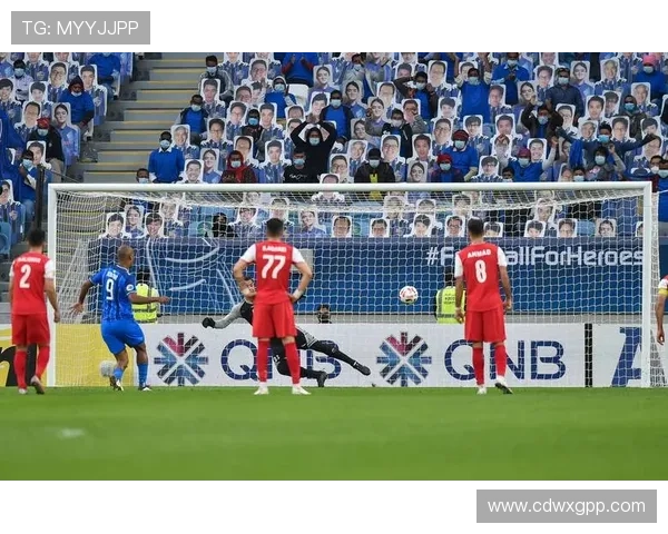 都灵足球俱乐部迎来新任主教练 带领球队重塑辉煌目标