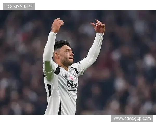 全球顶级赛事风云再起 球员转会震动市场 体育产业迎新机遇