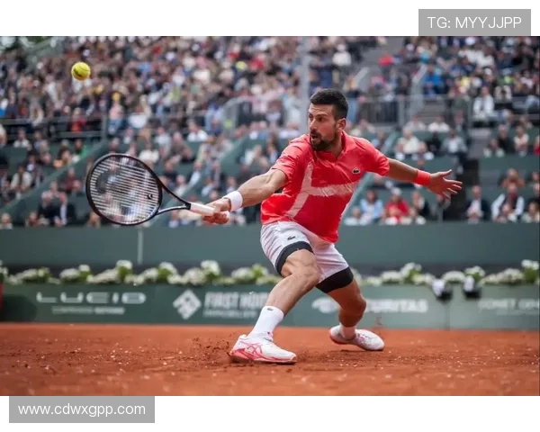 德约科维奇豪取年终总决赛开门红再创纪录点燃网球赛季终极之战