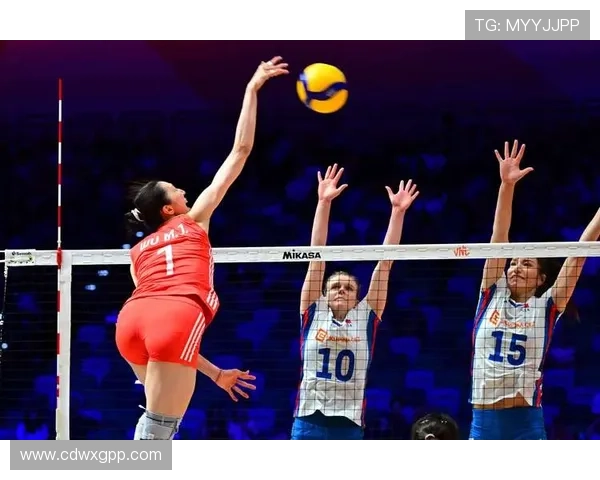 中国女排逆袭成功 力克强敌再夺世界杯冠军 展现强大团队实力 中国女排逆袭成功 力克强敌再夺世界杯冠军 展现强大团队实力