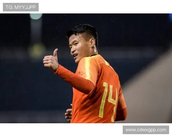 国家队逆转劲敌晋级决赛引爆全国球迷热情与期待高涨表现非凡时刻