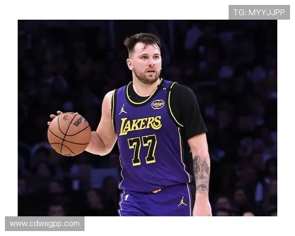 NBA季后赛格局生变超级球星伤病与交易传闻引爆联盟关注持续升温