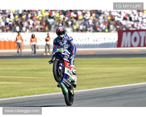 激战正酣MotoGP赛场新星崛起赛季走势引发热议持续升温话题